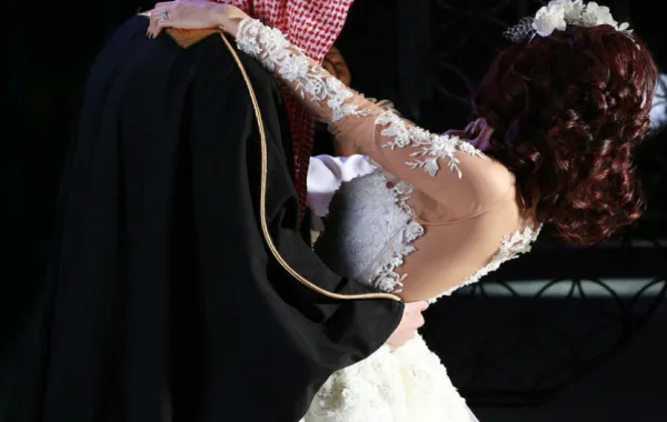شروط عقد نكاح تثير الجدل في "تويتر"
