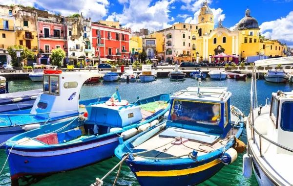 6 نشاطات سياحية غير مكلفة في "نابولي" الإيطالية