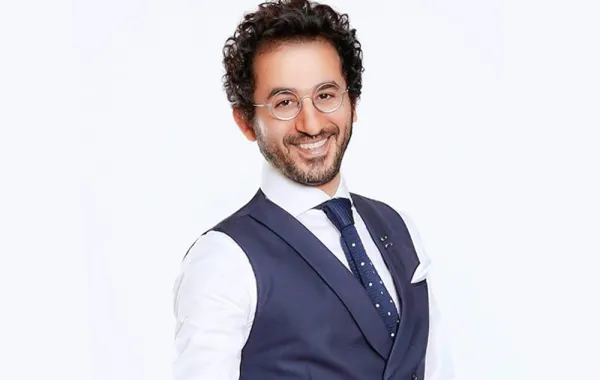 هل أصيب أحمد حلمي بمرض السرطان مجددًا؟