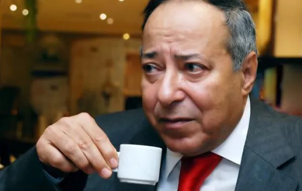هل يعاني الفنان صلاح السعدني الاكتئاب؟