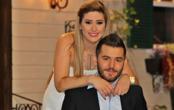 بالفيديو: هل ردت إمارات رزق وزوجها على شائعات انفصالهما؟