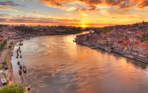 سياحة: متعة مشاهدة الغروب في "بورتو" البرتغاليَّة