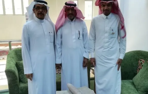 مواطن يسلم قطعاً أثرية لهيئة السياحة تنفيذاً لوصية شقيقه المتوفى