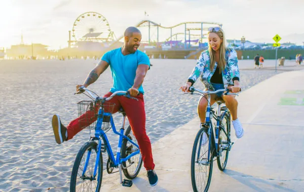 السفر إلى "سانتا مونيكا" في نوفمبر