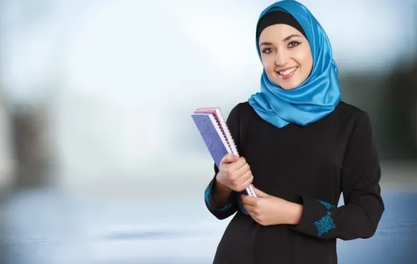 أول سعودية تنال رخصة تدريس أمريكية