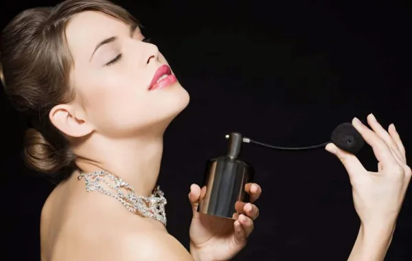 نصائح تثبيت العطر طوال اليوم 