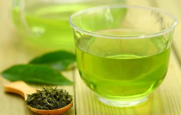 فوائد الشاي الأخضر في محاربة الشيخوخة وعلاج القلق