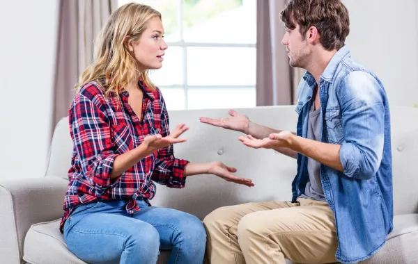 لا تعاملني كطفلة!