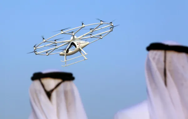 استعداداً لـ "التاكسي الطائر" أوبر تتعاون مع ناسا