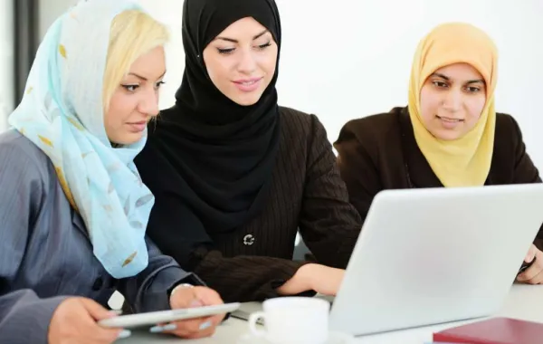 "العمل": هذه شروط تسجيل طفل المرأة العاملة في "قرة"