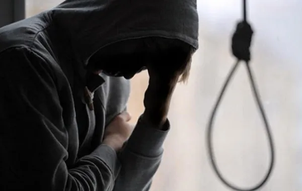 استشاري نفسي: الاكتئاب عند النساء قد يؤدي إلى التفكير بالانتحار