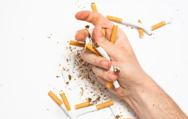 الصحة في الإمارات تعلـن الحرب على التدخين