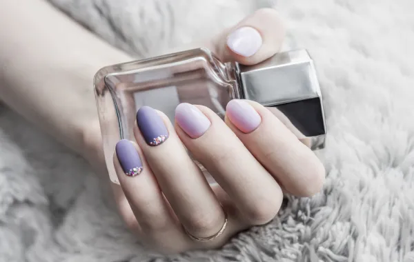 ما تفسير الحلم بأنني أشرب العطر؟