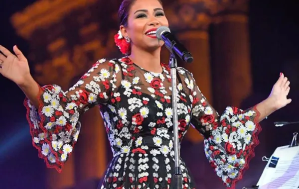 بالفيديو .. شيرين ترد عبر مقطع من حفل الشارقة .. و راغب علامة يقول :  لماذا كل هذا الحقد على شيرين ؟