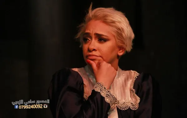 العرض الكويتي "عطسة".. الكوميديا السوداء في مواجهة المجتمع