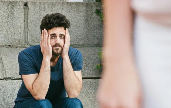 بالصور.. عريس يهرب ليلة زفافه خوفاً من طقوس العرس!