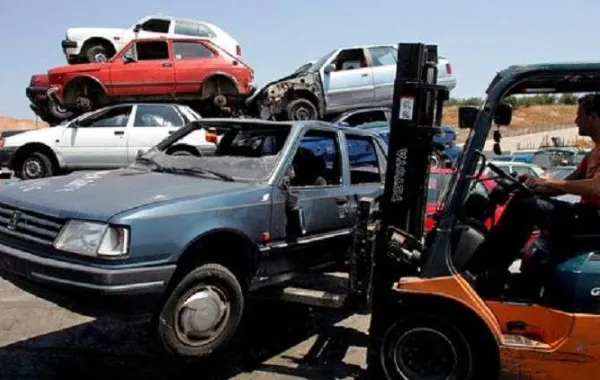 نسي أين ركن سيارته ووجدها بعد 20 عاماً في نفس المكان!