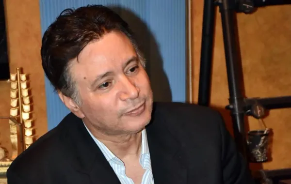 بالصور: هاني شاكر لـ ايمان البحر درويش: لا خلاف في المرض