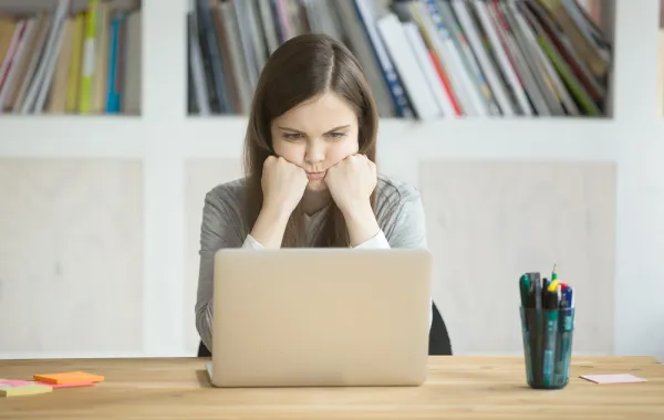 10 نصائح لتتعاملي مع عملك الذي تكرهينه