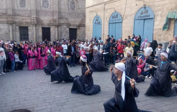 الفنون الشعبية تحتفل بالطفولة