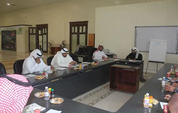 ورشة عمل لمراجعة مسودة الخطة الإسترتيجية لكليات ومعاهد السياحة بالباحة