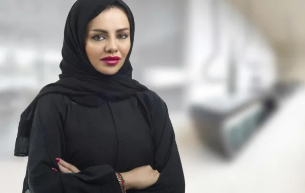 "هيئة الترفيه" تحظر مشاركة النساء في العروض الحية بالسعودية