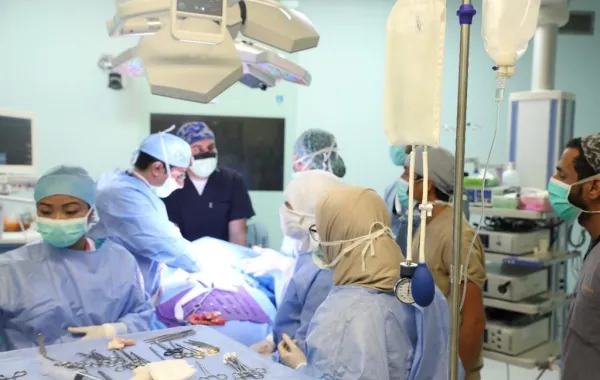 مجمع الملك عبدالله ينقذ حياة معتمرة باكستانية