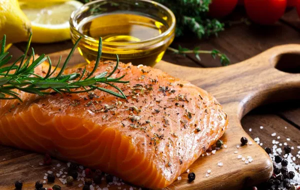 15 سببًا يدفعك لتناول المزيد من الأسماك