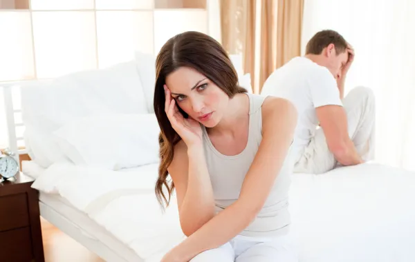 هل أبقى أم أترك زوجاً عقيماً؟