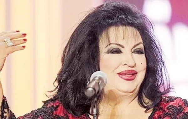 الساسيم يبيع أغاني سميرة توفيق وعائلتها ترفع الصوت عالياً