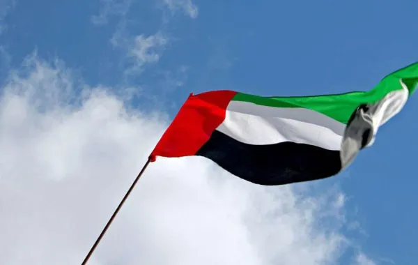 سعودي يتوجَّه إلى الإمارات "مشياً" احتفالاً باليوم الوطني