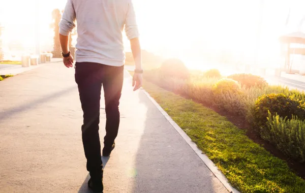 ما تفسير الحلم بشخص يجلب سوء الحظ؟