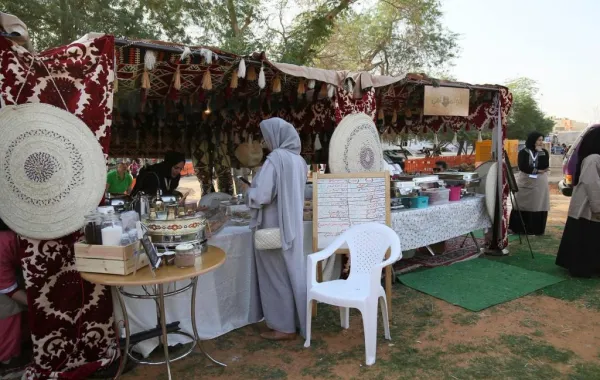 سوق "زاد" للأطعمة والترفيه يجذب سكان وزوار الرياض