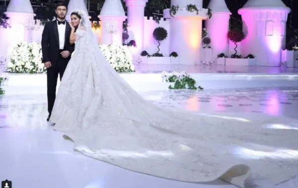 فستان زفاف اسطوري لعروس روسية بتوقيع لبناني