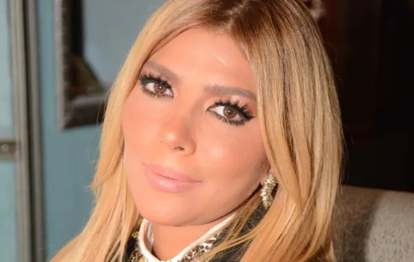 بالفيديو: أصالة معجبة ب "رقصة الصلصة" لحسين فهمي وشقيقه مصطفى