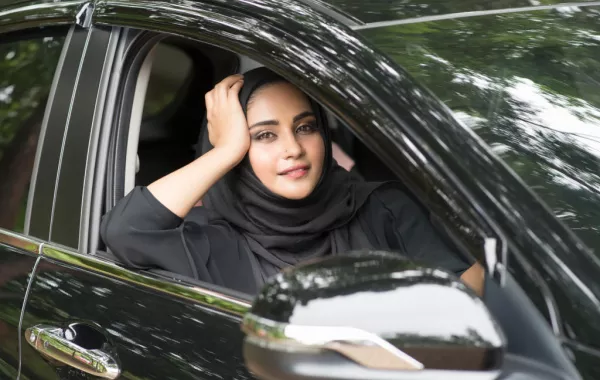 المرأة ستقود الشاحنات والدراجات النارية