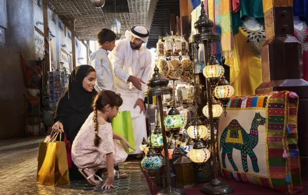 تخفيضات إلى 65% عبر "بطاقة مهرجان دبي للتسوّق"