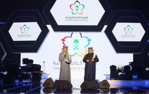 الوطن يتغنى بالمنتخب السعودي