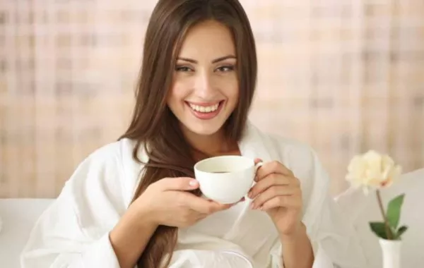 تجنَّب العمى بشرب الشاي الساخن يومياً