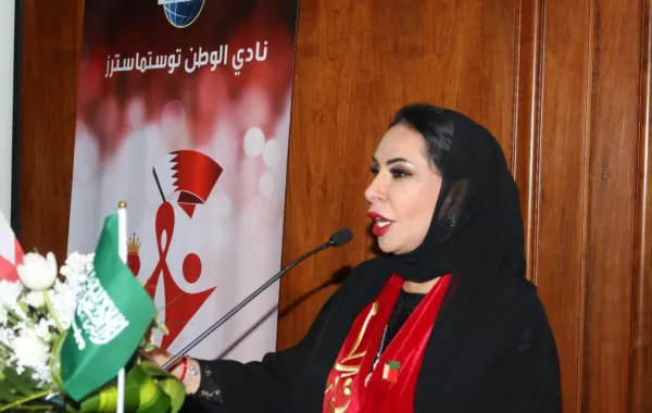 الأمير عبد العزيز آل سعود يرعى احتفال نادي الوطن للتوستماسترز
