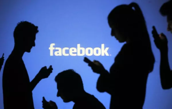 "فيسبوك" يطلق خاصية جمع التبرعات للأعمال الخيرية