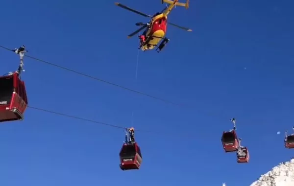 200 شخص علقوا في الجو بمنتجع فرنسي