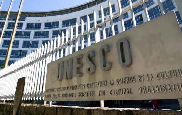 اليونسكو تحتفي باليوم العالمي للغة العربية: ندوات تبحث سبل تطوير «رقمنة» العربية