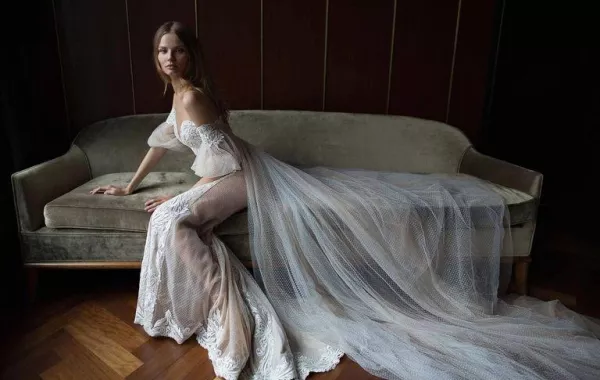 فساتين زفاف لعروس شهر يناير