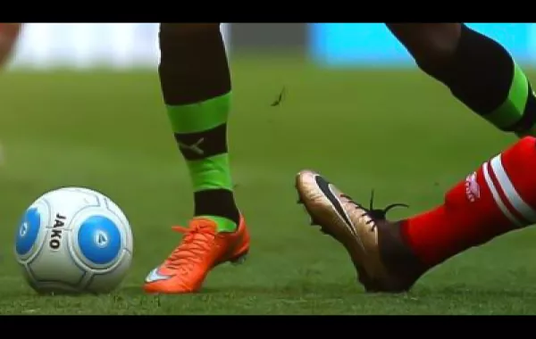 بالفيديو.. العشق كاد يودي بأغلى لاعب سابق في العالم!