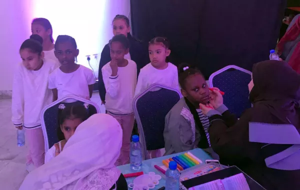 فنون جدة والوجيه باديب يحققون المأمول من فعالية "لمسة إنسانية لأطفالنا2"