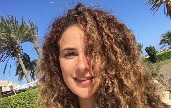 صديقة شيري عادل تكشف لـ"سيدتي نت" تطورات حالتها الصحية 