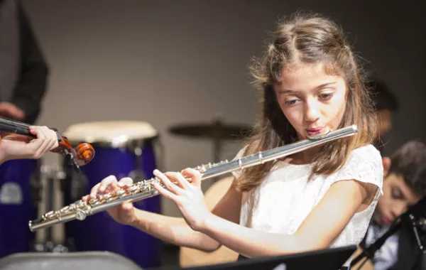 مركز الجليلة لثقافة الطفل يقيم حفلا فنياً ضم المواهب الصاعدة