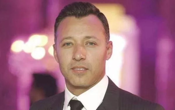 أحمد فهمي يعتذر من جمهوره بعد أزمة تصريحاته عن "زوجته"