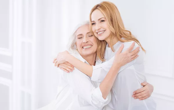 لن تعلمني كيف أعتني بأمي!